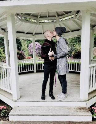 Aaron Cryer and Jo Jacquez